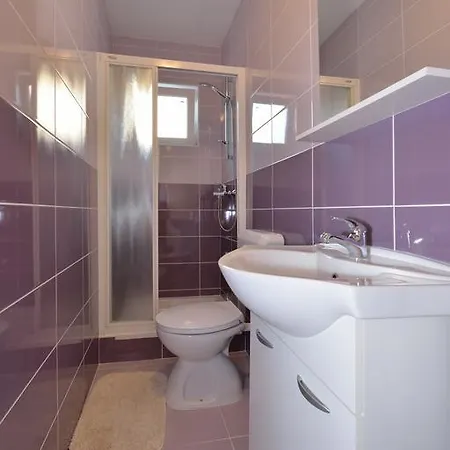 Nikolina Appartement