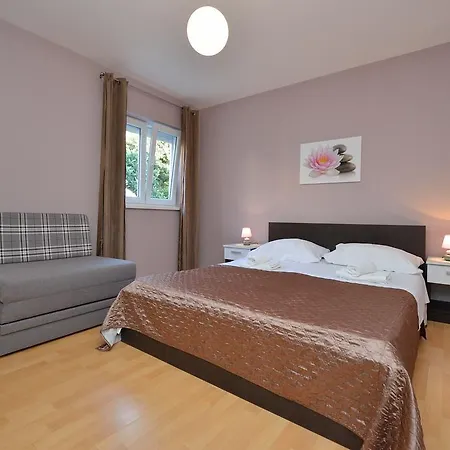 Apartment Nikolina Bibinje