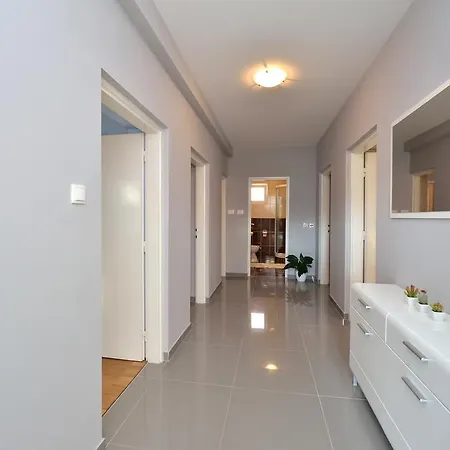 Apartment Nikolina